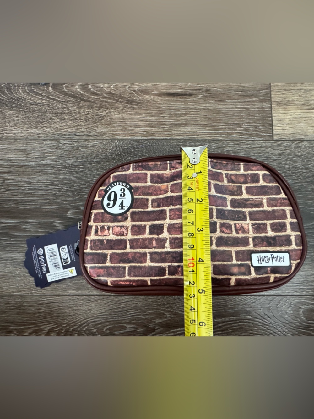 NWT Mad Beauty Harry Potter Platform 9 3/4 Cosmetic Makeup Bag - Picture 13 of 14
